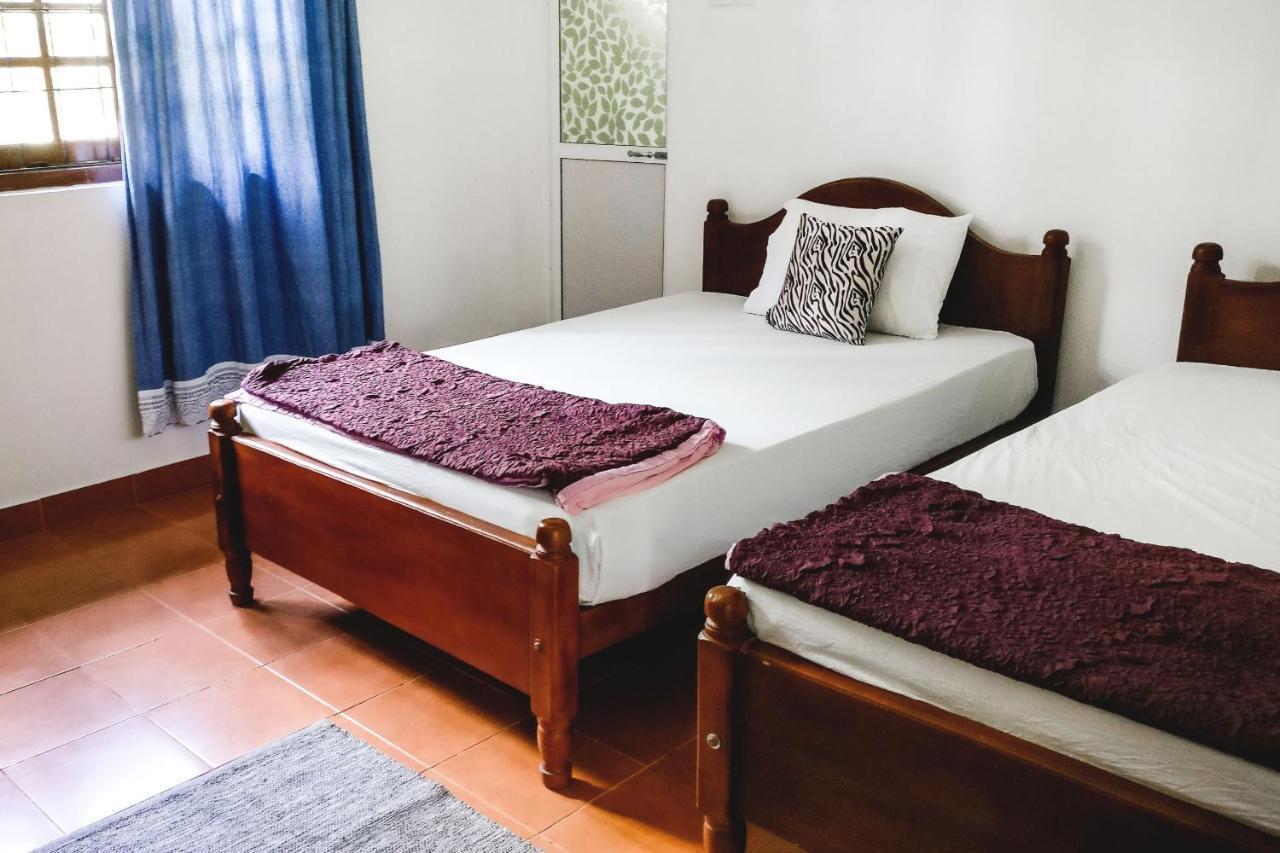Holiday Stay Inn 캔디 외부 사진